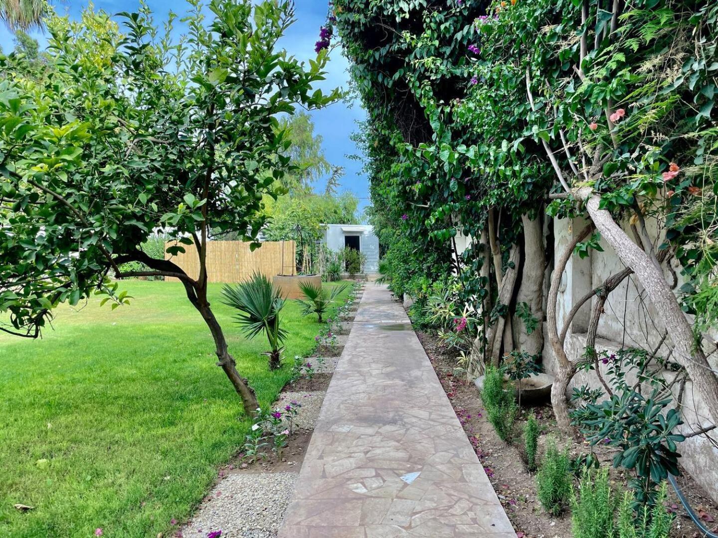 Au Bout Du Jardin Vila Carthage Exterior foto